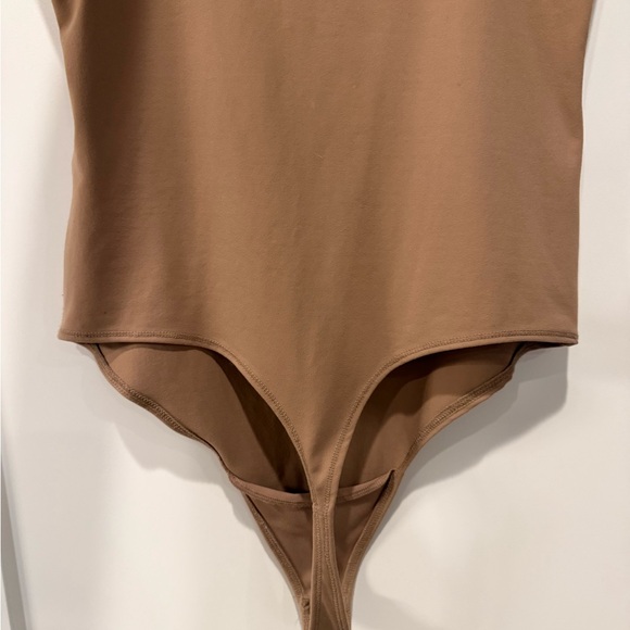A&F Tan Bodysuit - Picture 5 of 6